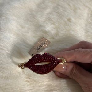 NWT Natasha Couture red crystal lips gold tone bracelet Rare